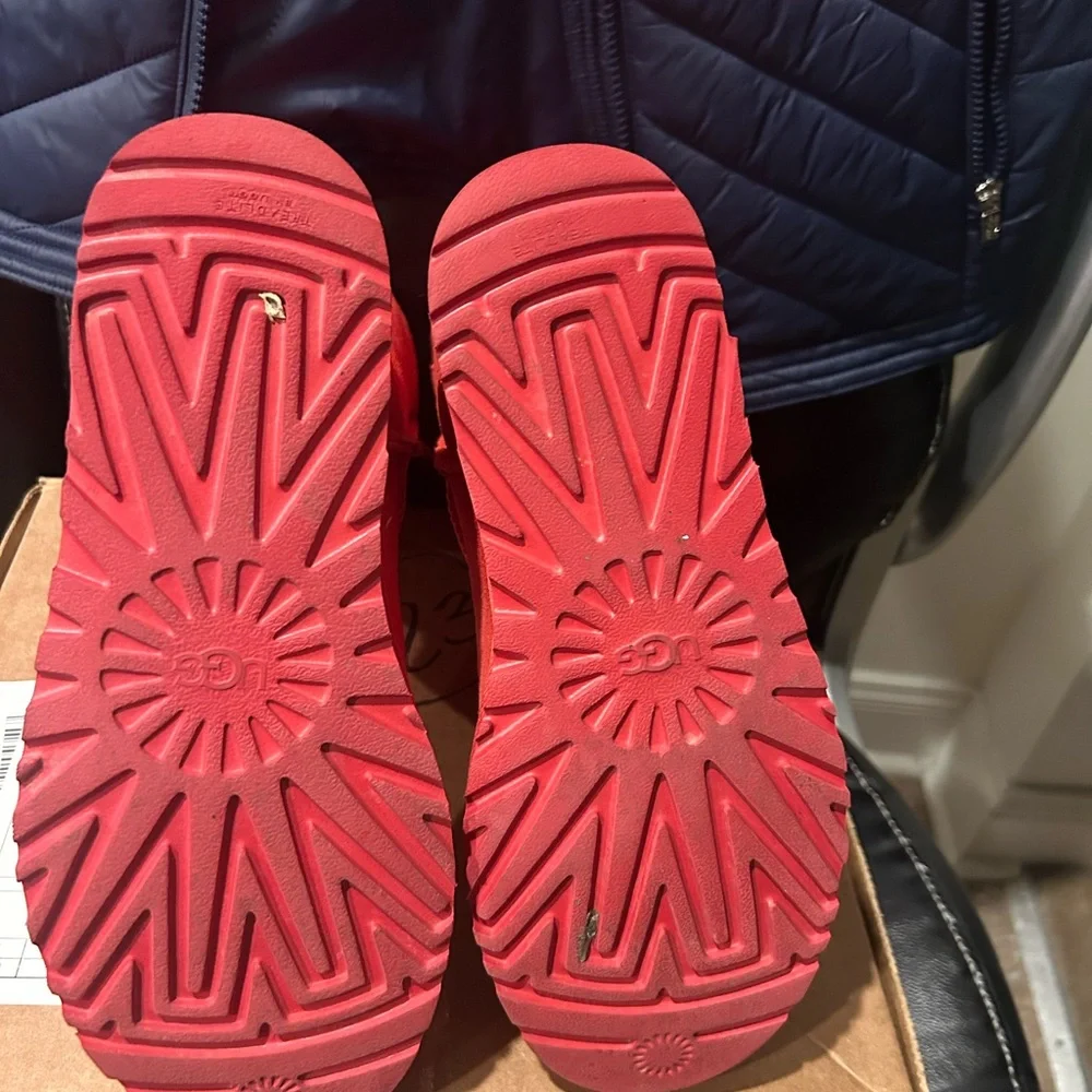 UGG Red Classic Short Suede Shearling Boots - Picture 6 of 6